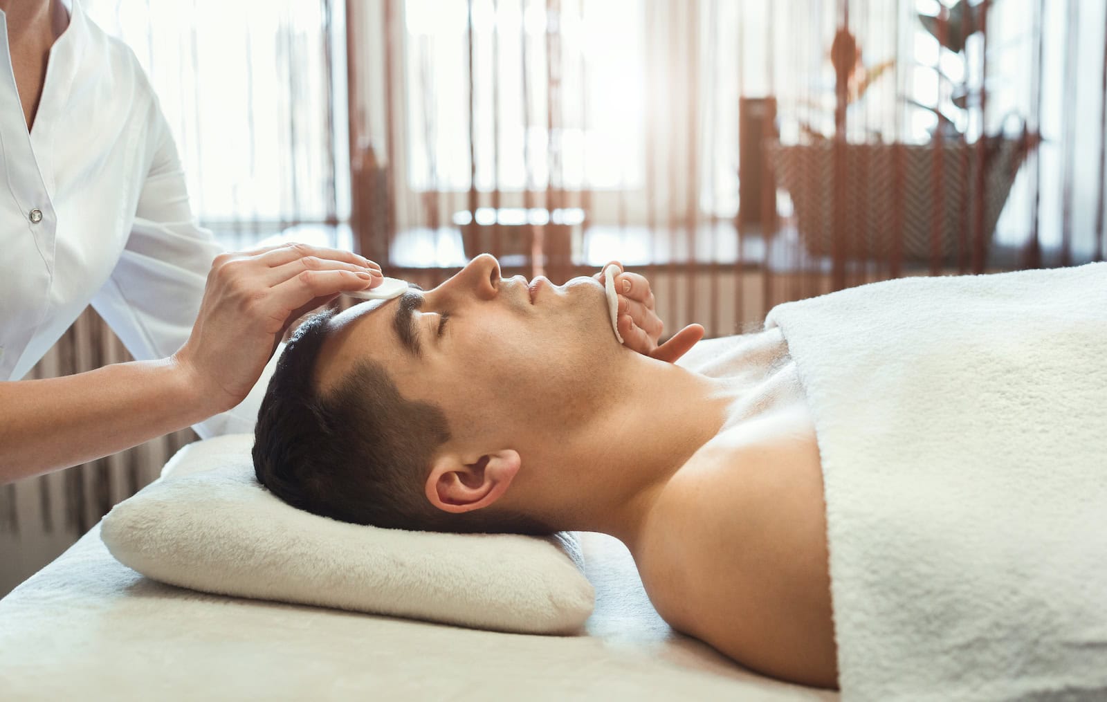 Men's grooming services at 18|8 Fine Men's Salons San Diego